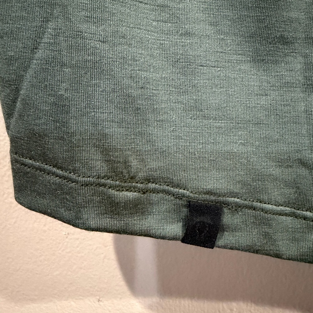 Women’s Lululemon Green Tunic (washed but not worn) Size Large - Picture 5 of 6